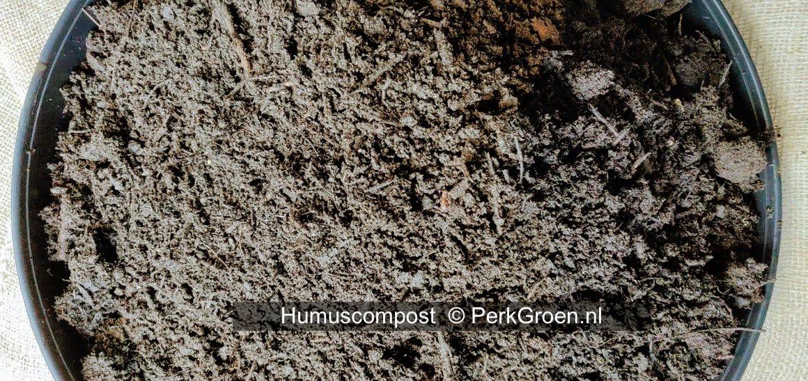 Humuscompost groencompost organische compost6 small PerkGroen nl